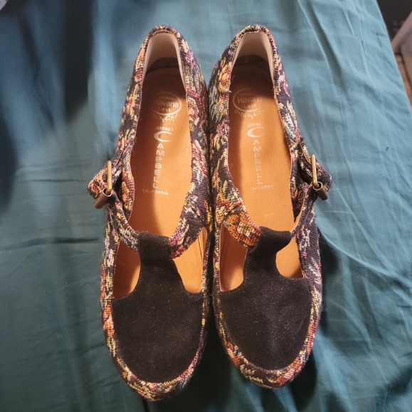 Jeffrey Campbell platform shoes - Picture 2 of 2